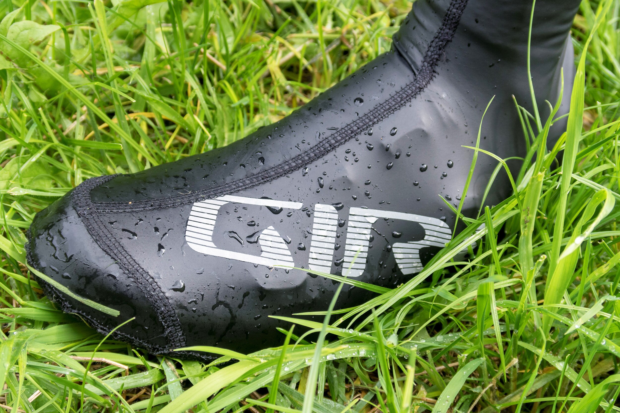 Giro blaze shoe cover hotsell